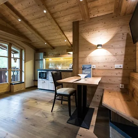 Nussbaum Apartment Jochberg