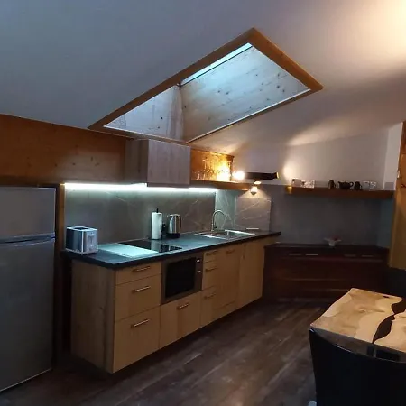 Nussbaum * יואכברג